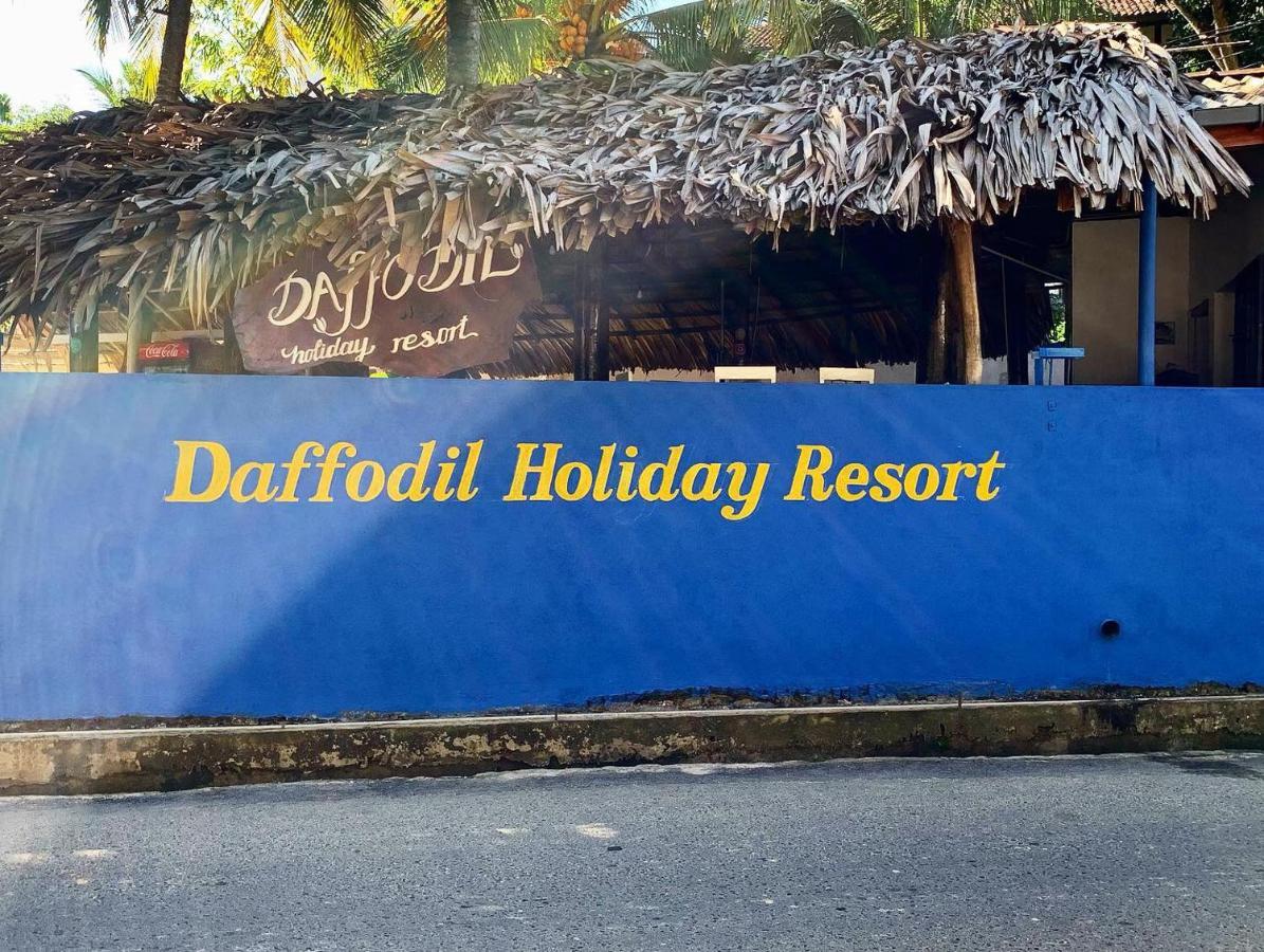 Daffodil Restaurant & Holiday Resort Unawatuna Exteriör bild